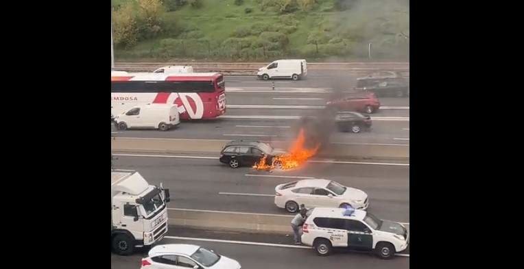 Incendio en el coche