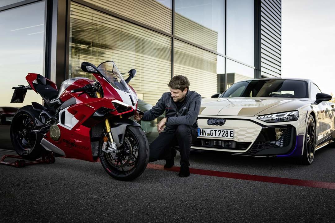 La Ducati y el Audi